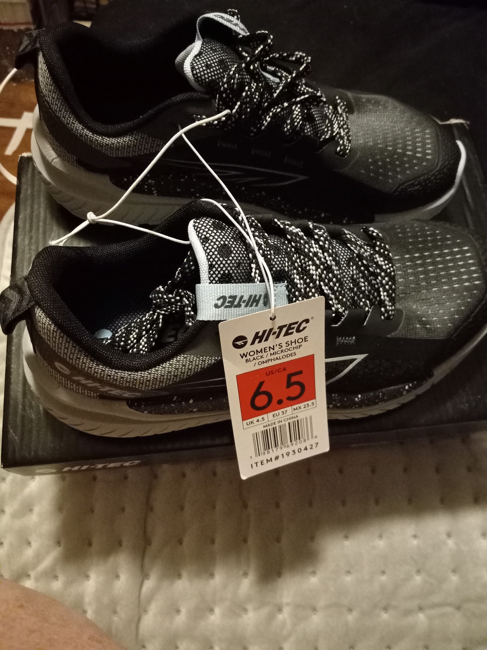 Hi-Tec Women's Black Gray Athletic Sneakers